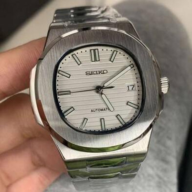 [พร้อม] 41มม นาฬิกาผู้ชายนาฬิกากลไกอัตโนมัติสีเขียวเรืองแสงเคสสแตนเลสกระจกแซฟไฟร์พร้อมการเคลื่อนไหว นะ35