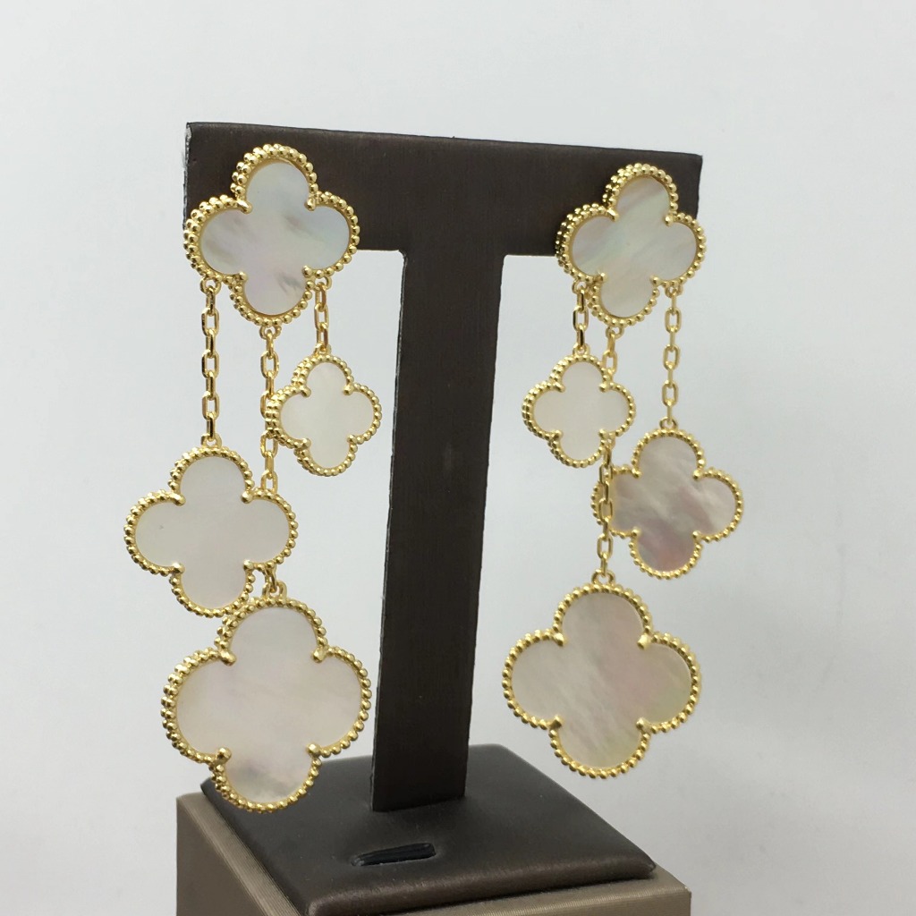 Van Cleef ต่างหูดอกไม้ขนาดเล็กขนาดใหญ่สีทอง 18k