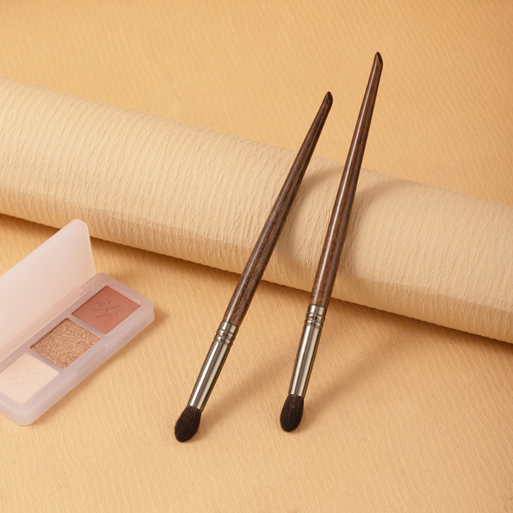 Ovw แปรงอายแชโดว์ผสม 2 ชิ้นแปรงขนแพะธรรมชาติแปรงแต่งหน้า Eye Creease Tapered Blender แปรงเครื่องสําอาง XQ11-2 - รูปที่ 2