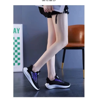 รองเท้าผ้าใบแฟชั่น รองเท้า นุ่มเบา ใส่สบาย เหมาะสำหรับคุณผู้หญิง