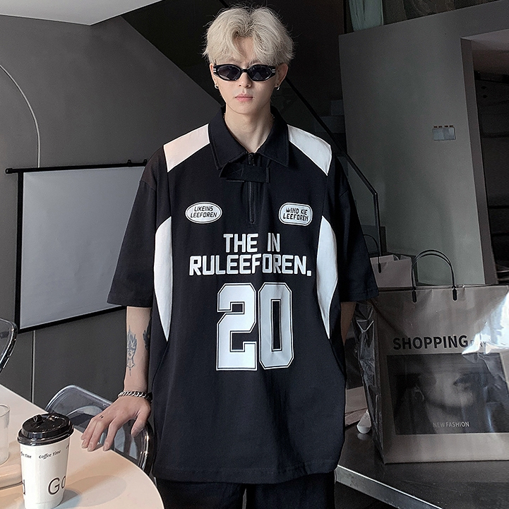 BECOOLMAN-ซิปครึ่ง เสื้อโปโล แขนสั้น ชาย สไตล์อเมริกัน แนววินเทจ ตัวอักษร พิมพ์ลาย เสื้อยืด