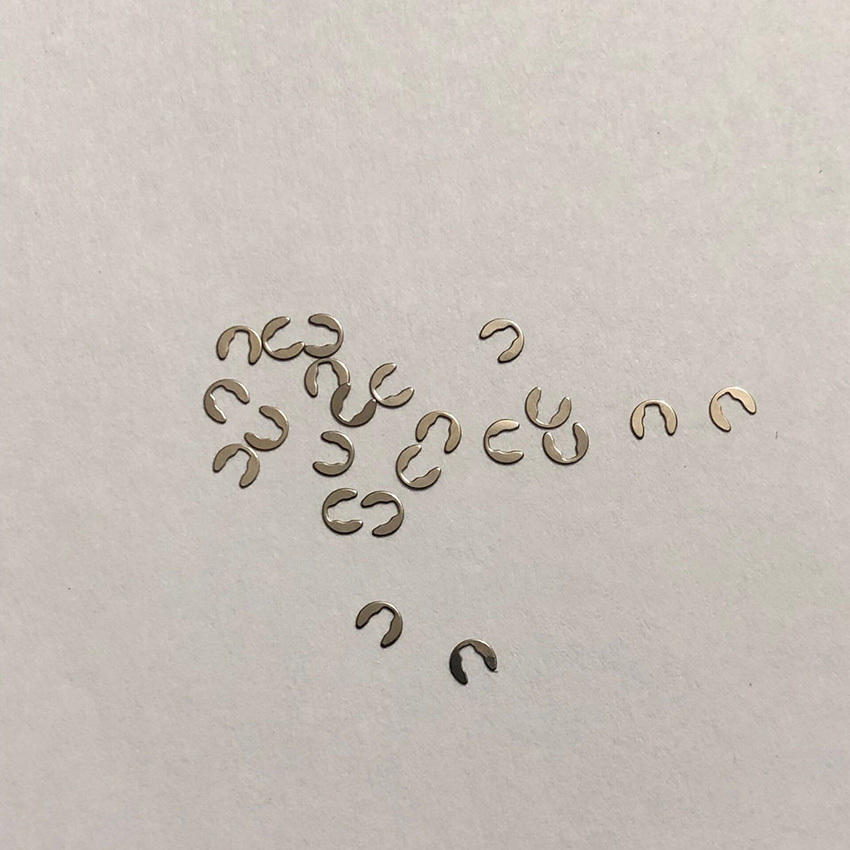 Eta2836 การเคลื่อนไหว2834 ขบวนการ Pin Circlip แผ่นกดนาฬิกาอุปกรณ์เสริมการเคลื่อนไหว