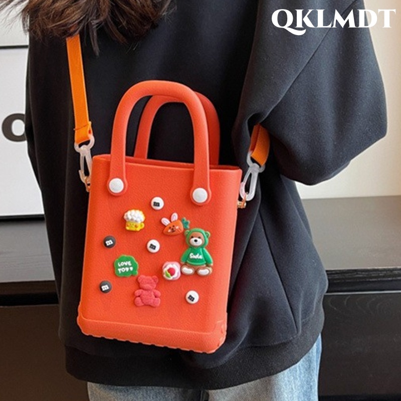 Christmas BOGG BAG Dongdong กระเป๋าสะพายข้างทรงถังพร้อมอุปกรณ์