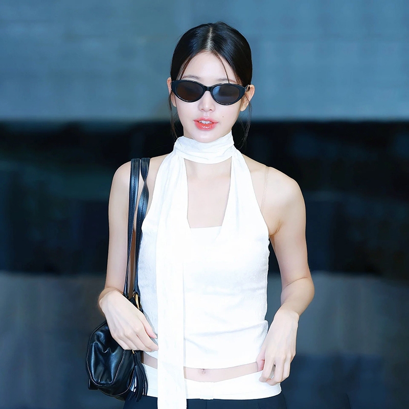 แปลก Puss Cleavage Halter Vest Hipster แฟชั่น Lace Up Slim Cleavage สไตล์เกาหลี 2024 ยอดนิยมใหม่รุ่น