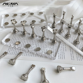 ANGNYA หมากรุกคลื่นโปร่งใส โบราด ผู้ถือเล็บแม่เหล็กฝึกแสดงอะ…