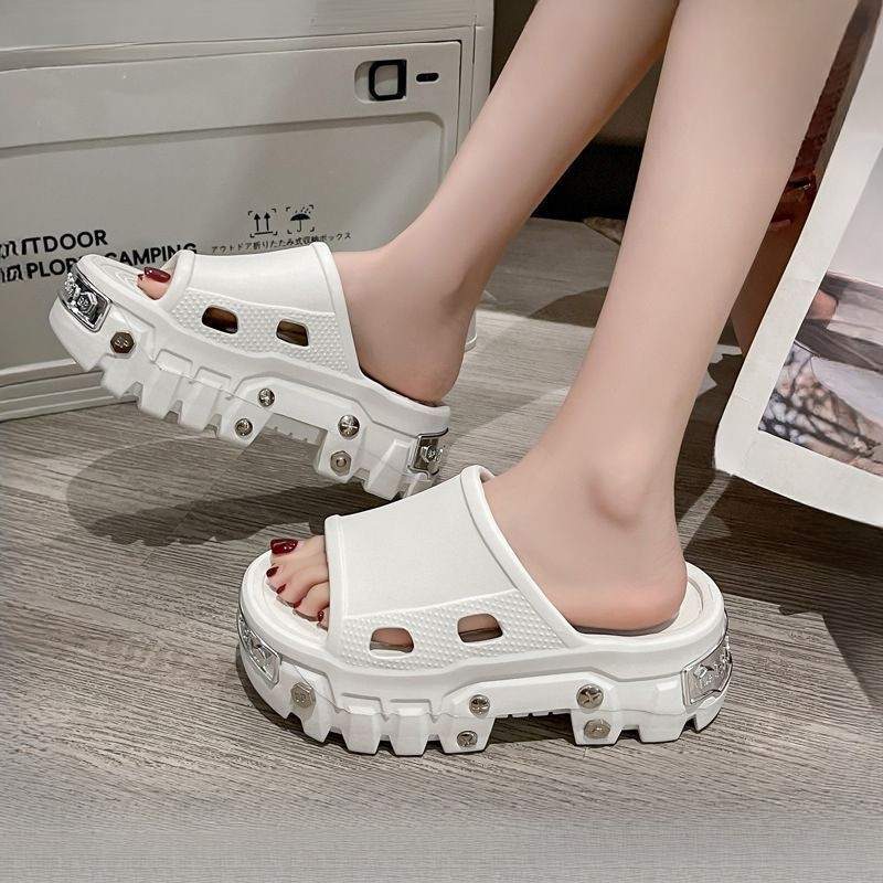 รองเท้าแตะผู้หญิงพื้นหนาเพิ่มความสูงรองเท้าแตะใส่ด้านนอกกันลื่นพื้นนิ่มใส่ในบ้านใส่สบายรุ่นใหม่ฤดูร้อน