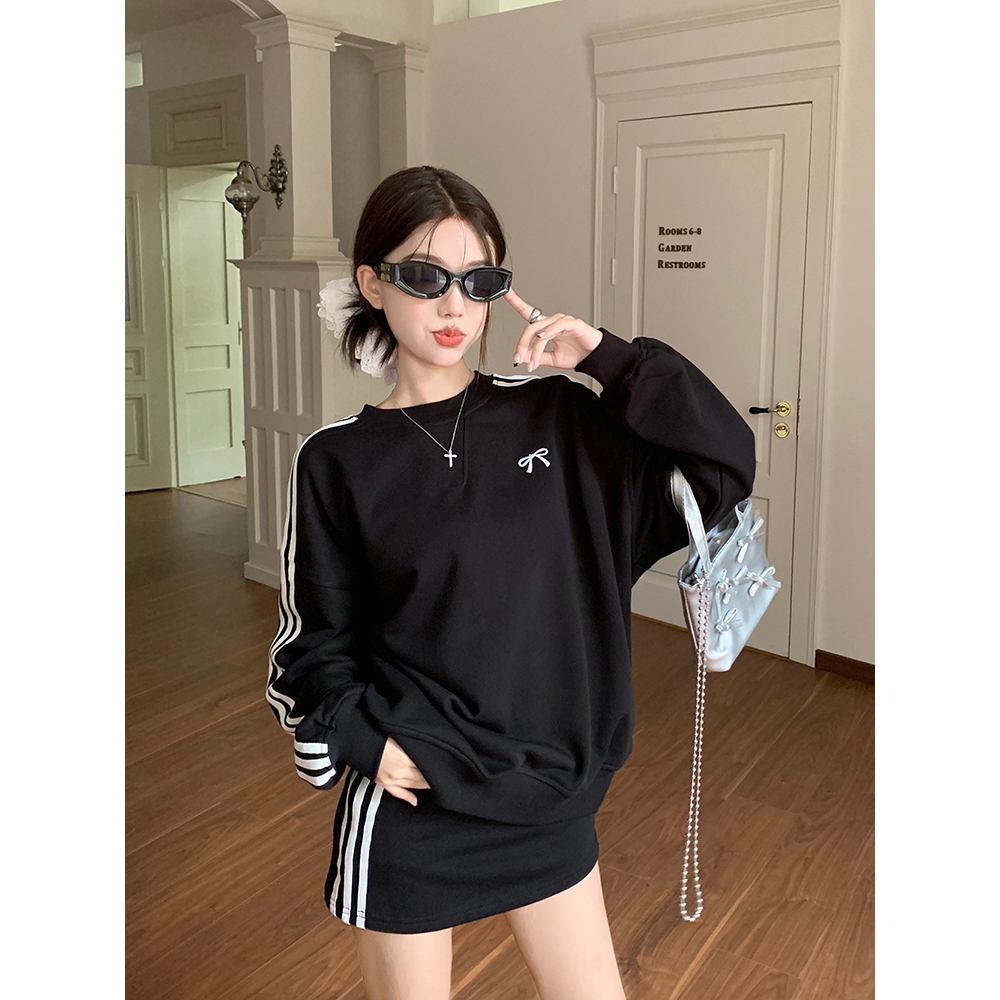 NZN สไตล์อเมริกันลายคมชัดสีโบว์หลวมแขนยาวเสื้อกันหนาวกระโปรงคลุมสะโพกกระโปรงสั้นฤดูใบไม้ร่วงสไตล์ใหม่สอง