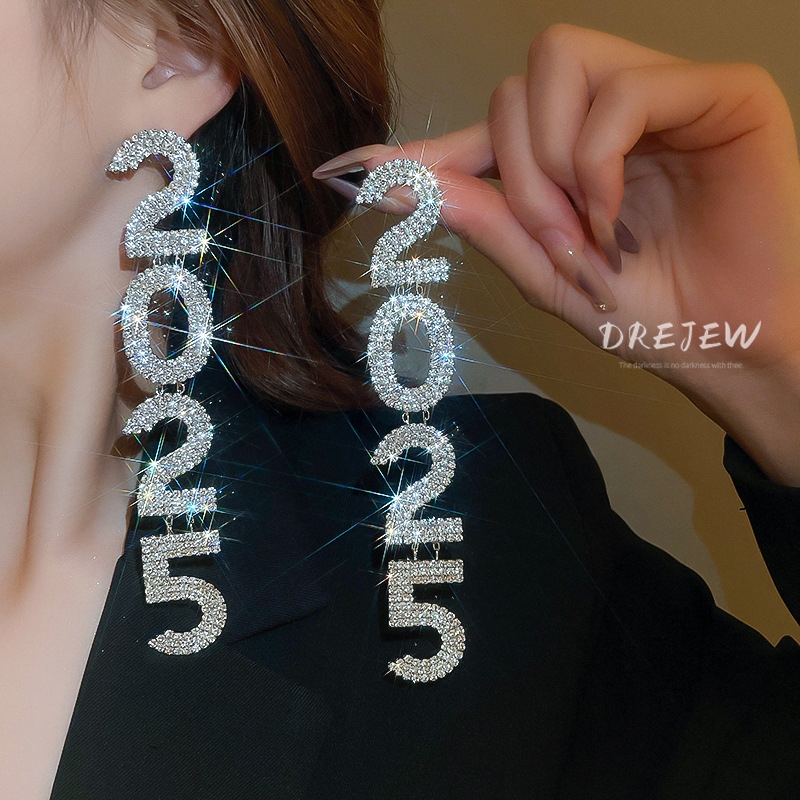 DREJEW เดรช การออกแบบสร้างสรรค์เพชรหุ้มห่อ2025ต่างหูที่สวยหรูระดับไฮเอนด์ต่างหูแฟชั่นดิจิตอล