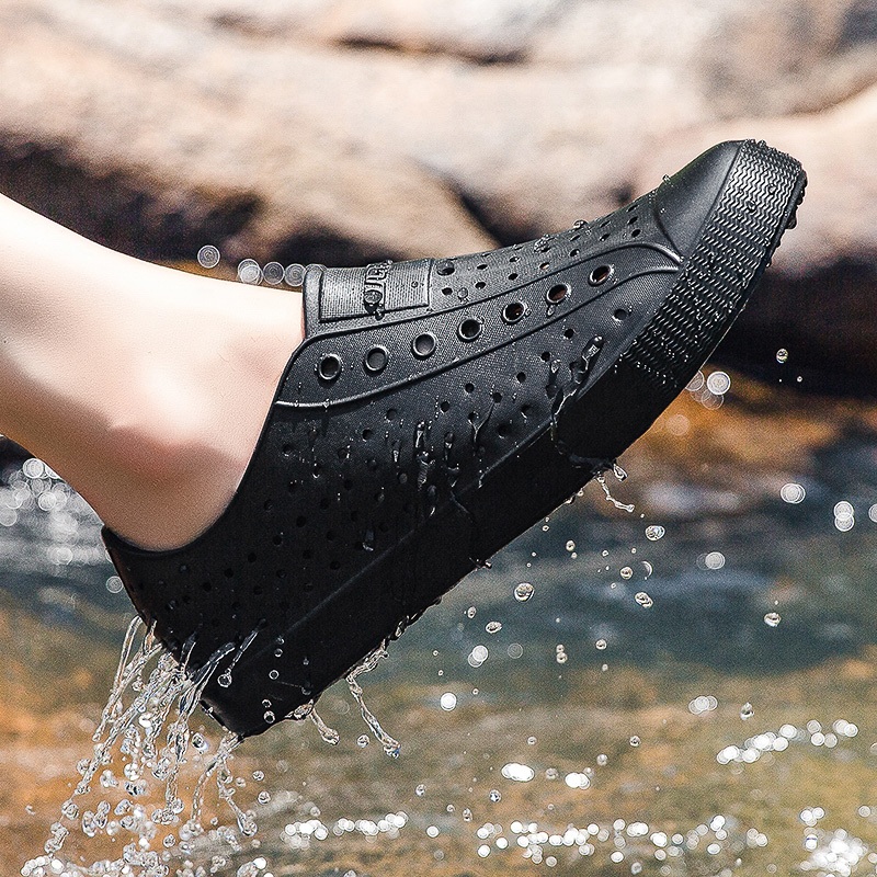 ผู ้ ชายฤดูร ้ อน Clogs รองเท ้ าแตะคู ่ รองเท ้ านุ ่ มลื ่ น Hombre ผู ้ ใหญ ่ Hollow-out รองเท ้ าชายหาดกันน ้ ํา