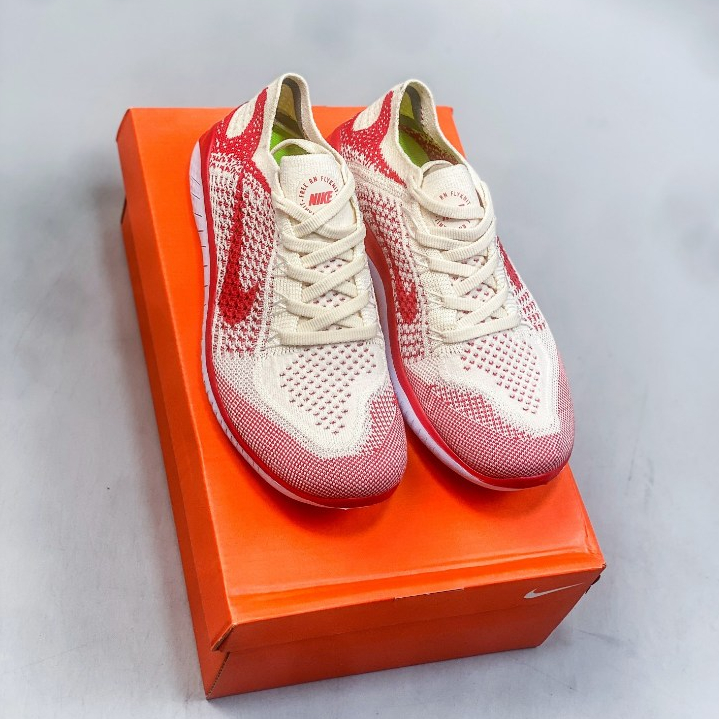 Nike Free Rn Flyknit Barefoot 5.0 New Series Flyknit รองเท้าวิ่งจ๊อกกิ้งระบายอากาศ "สีเบจแดง"