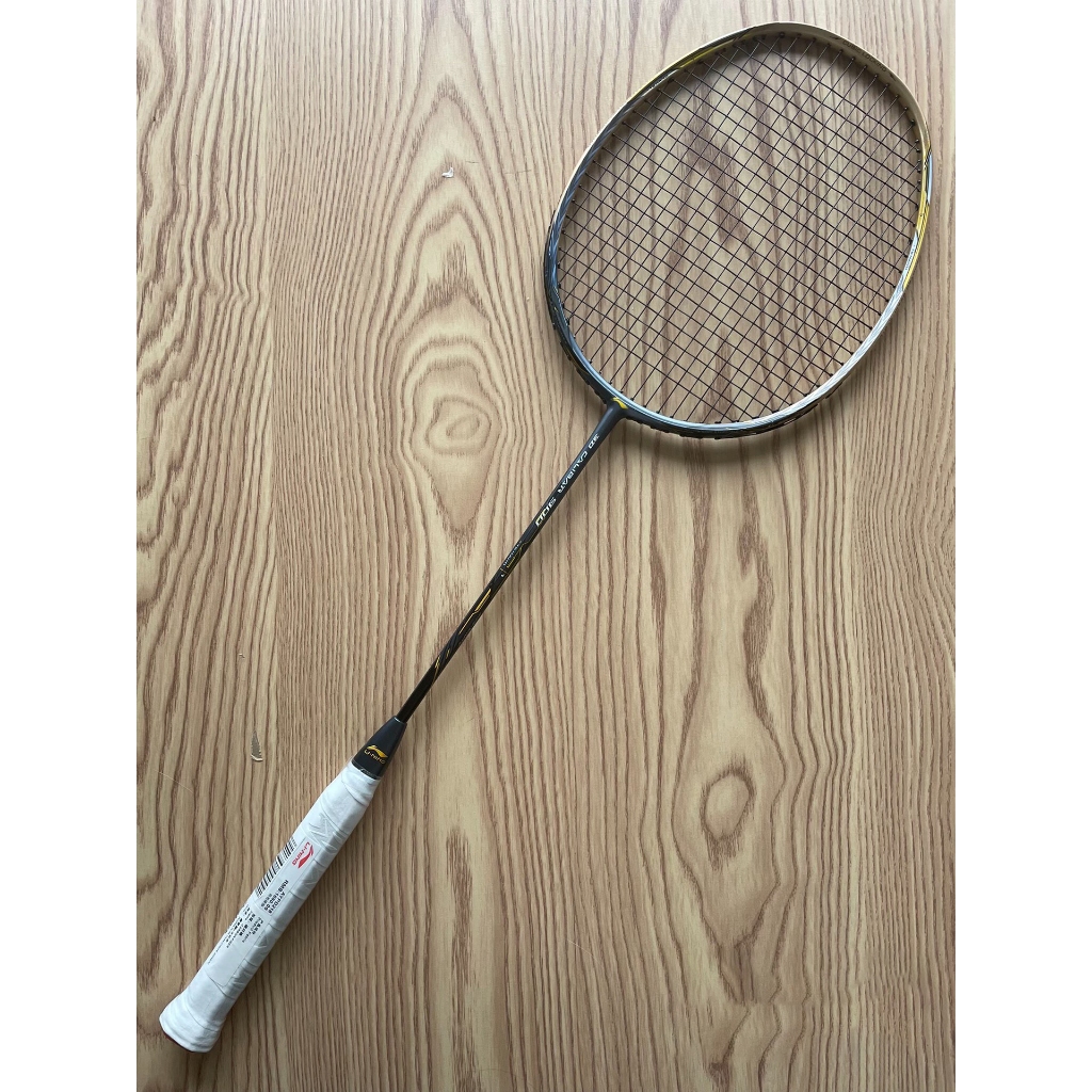Li Ning ไม้แบดมินตัน 3D CALIBAR 900 คุณภาพสูงคาร์บอนสามมิติชุดใบมีดไม้แบดมินตันใบมีด 900 4UG5