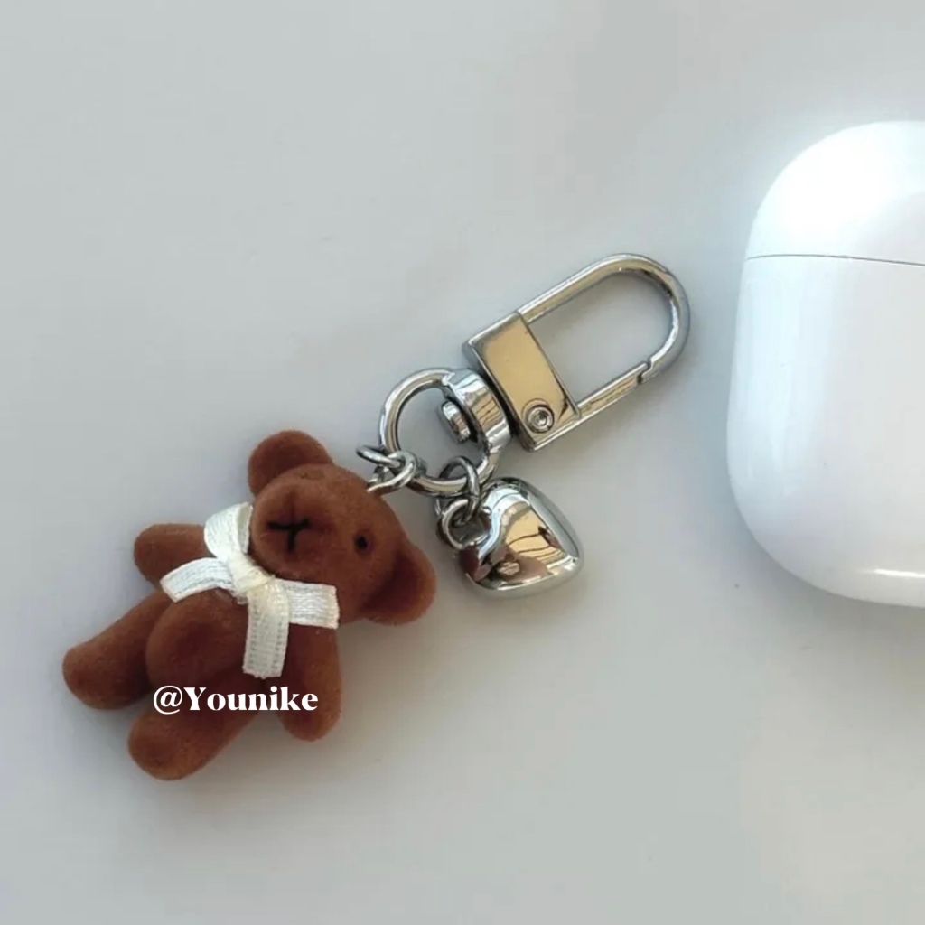 สไตล์เกาหลี Niche ins Knock น่ารัก Flocking หมีน้อยโทรศัพท์มือถือจี้ AirPods จี้จี้รักษาน่ารัก