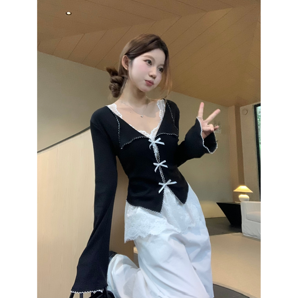 loveflower เสื้อสเวตเตอร์ถักนิตติ้งแขนยาวโบว์กลวงสีดําสําหรับฤดูใบไม้ร่วงของผู้หญิงเกาหลีสลิมฟิตคอวีเสื้อกั๊กด้านบนชุดสองชิ้น (สั่งซื้อแยกต่างหาก)