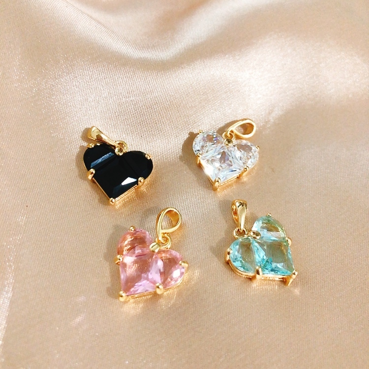 Cz pave Gold Heart Charms 20x14mm, 18K Gold Plated จี้หัวใจทองเหลือง