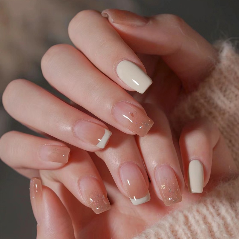 2024 Trends 24 ชิ้นตกแต่งเล็บปลอมชุดกาวเล็บฝรั่งเศส DIY Design Extension Nail Art