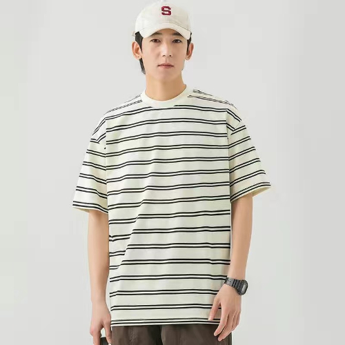 เสื้อยืดลําลองผู้ชายลายรอบคอหลวมแขนสั้น