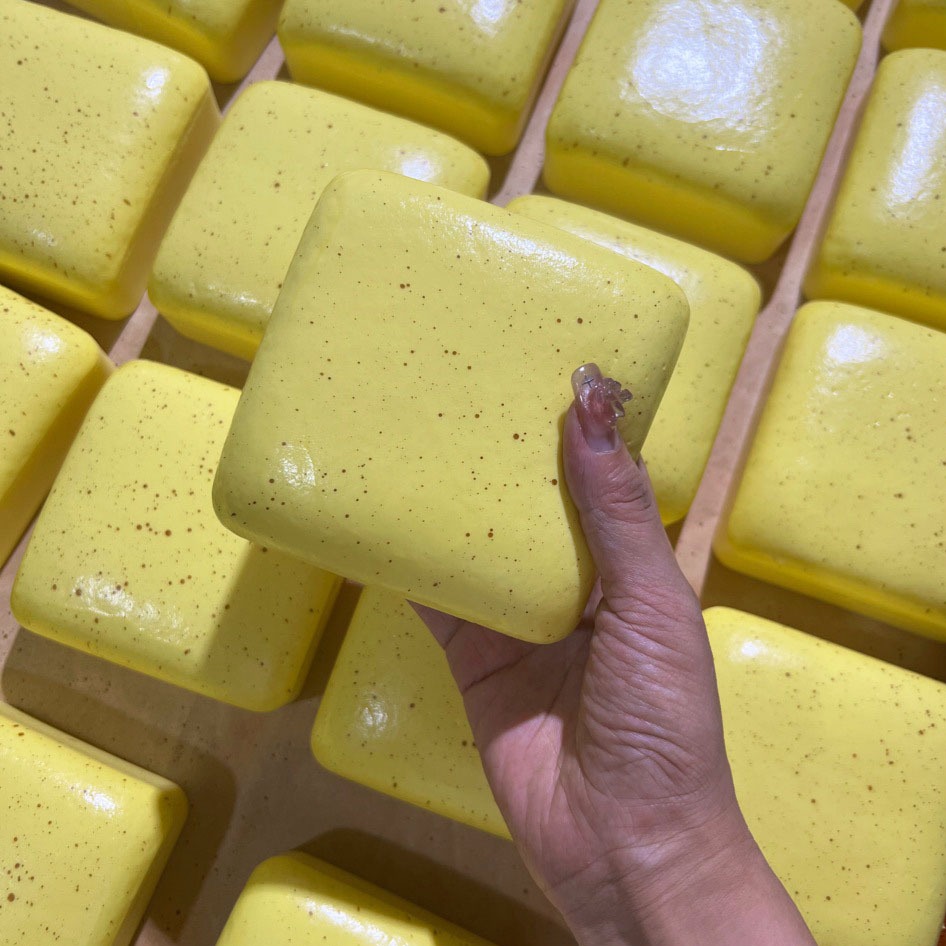 เค้กข้าวโพด Squishy ของเล่นเหนียวช้า-rise บีบบรรเทาความเครียดของเล่นสีเหลืองสําหรับเด็กผู้หญิงวัยรุ่น