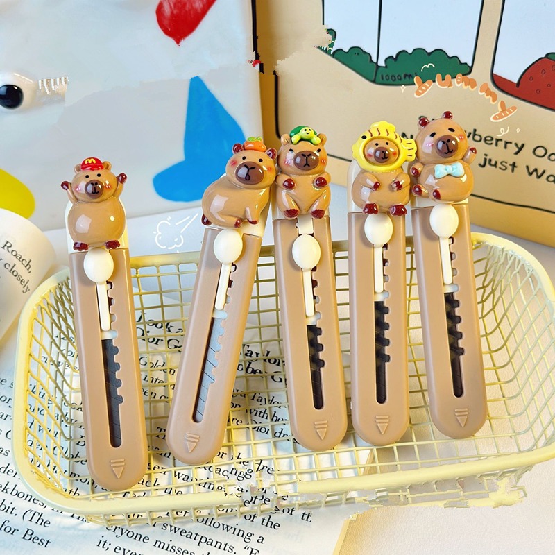 น่ารัก Capybara เครื่องตัดมีด Kawaii กล่องพัสดุเปิด Art Utility มีดแบบพกพาเครื่องตัดกระดาษมีดเครื่องเขียนโรงเรียนอุปกรณ์