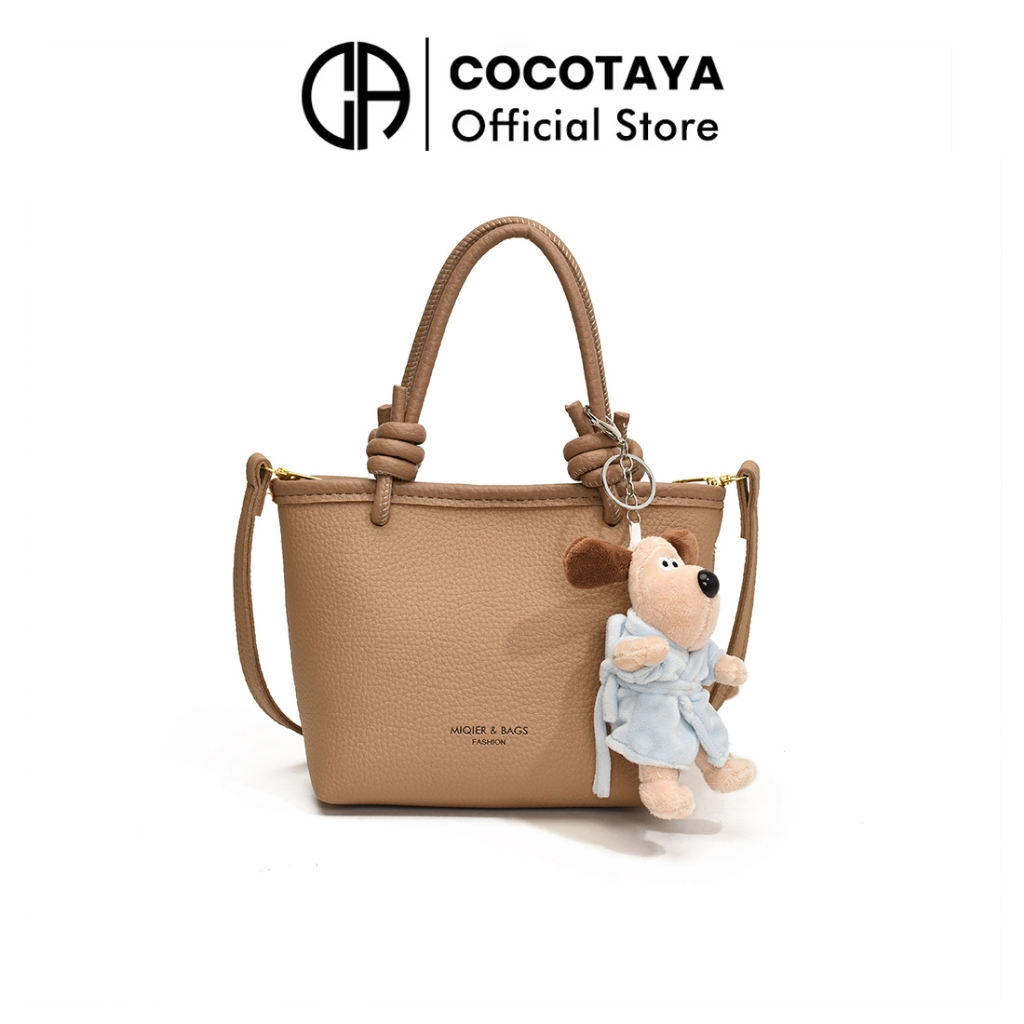 (COCOTAYA) กระเป๋าถือหนัง PU สีพื้นสำหรับสุภาพสตรี กระเป๋าใส่ไหล่ มีจี้ติดมา 1 อัน