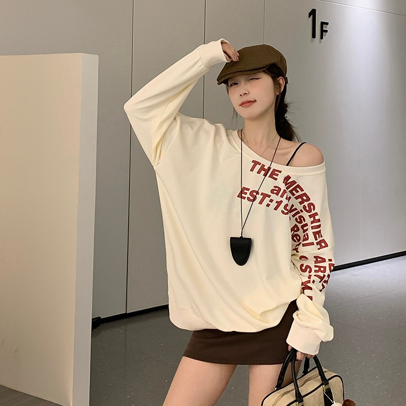 อเมริกันสาวร้อนออกแบบพิมพ์ตัวอักษรไหล่ลาดเสื้อแขนยาว