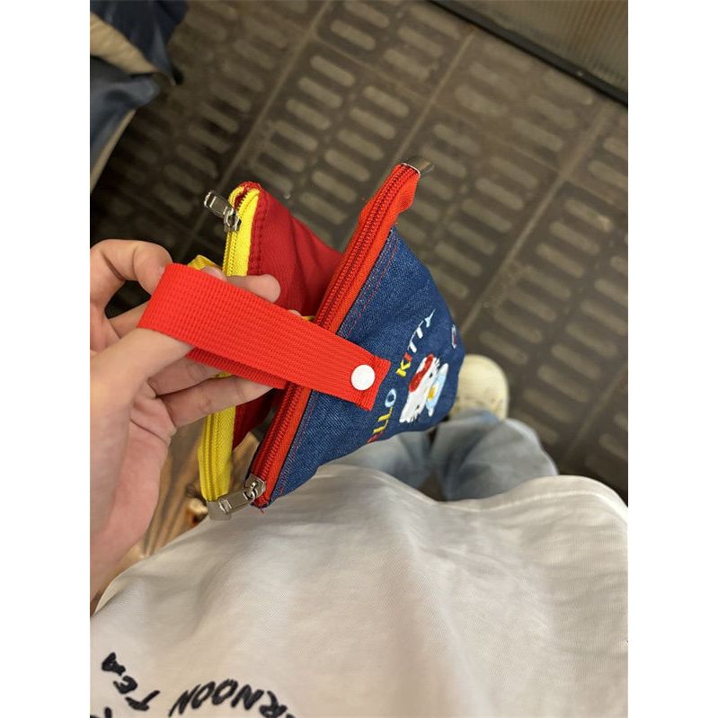 ลายคิตตี้น่ารัก กระเป๋าปากกาเย็บปักถักร้อย ลายการ์ตูน แฟชั่นผ้าใบผู้หญิง กระเป๋าแต่งหน้าแบบพกพา