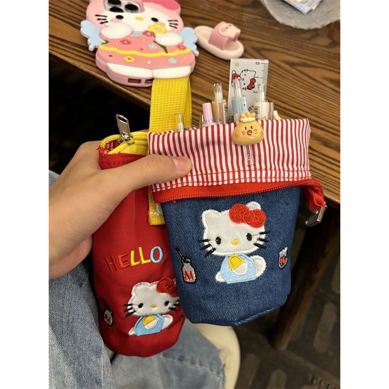 ลายคิตตี้น่ารัก กระเป๋าปากกาเย็บปักถักร้อย ลายการ์ตูน แฟชั่นผ้าใบผู้หญิง กระเป๋าแต่งหน้าแบบพกพา