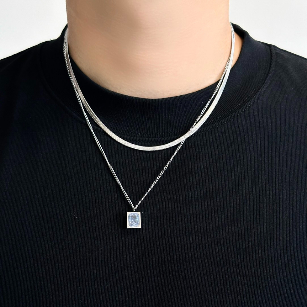2 ชั้นไทเทเนียมเหล็กแก้วจี้ Stackable Collarbone สร้อยคอสําหรับชาย/เรียบง่ายกันน้ํา Sweatproof และไม่ซีดจางสร้อยคอ HMN26
