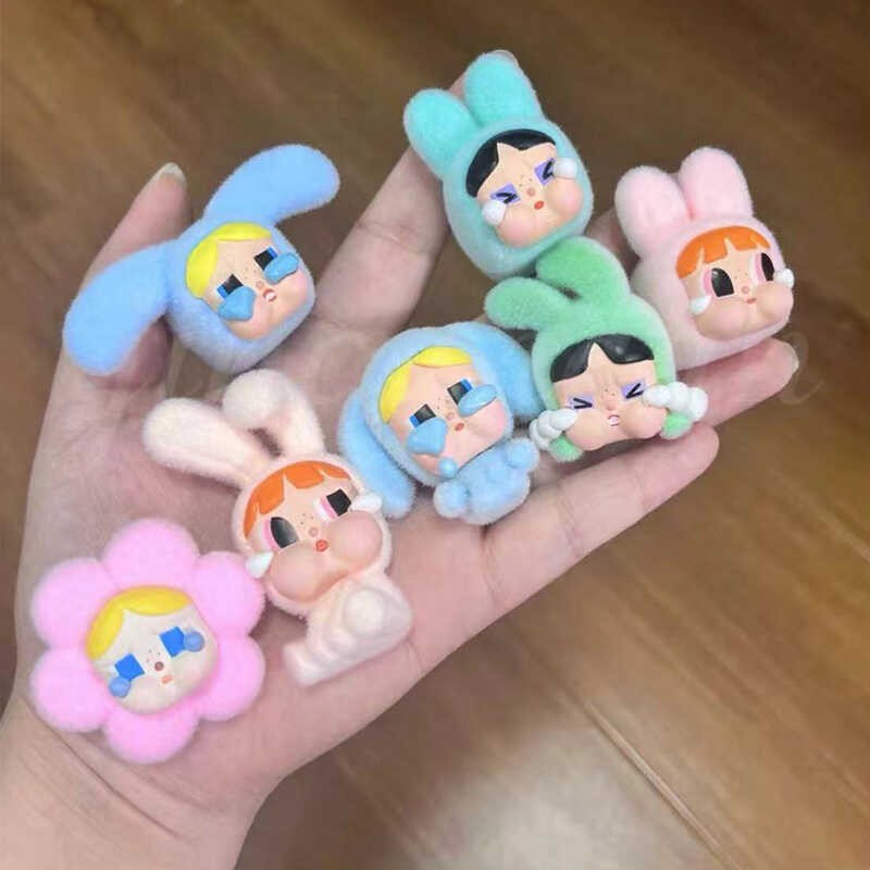 Mini Flocking Crying ตุ๊กตาตุ๊กตาตกแต่งรถคอนโซลกลางรถน่ารัก Pop น่ารักเม็ด diy ตกแต่ง u