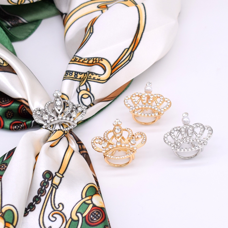 Crown สามแหวนผ้าพันคอผ้าไหมหัวเข็มขัด All-Match แฟชั่น High-End Fine โยนเข็มกลัดเข็มกลัด