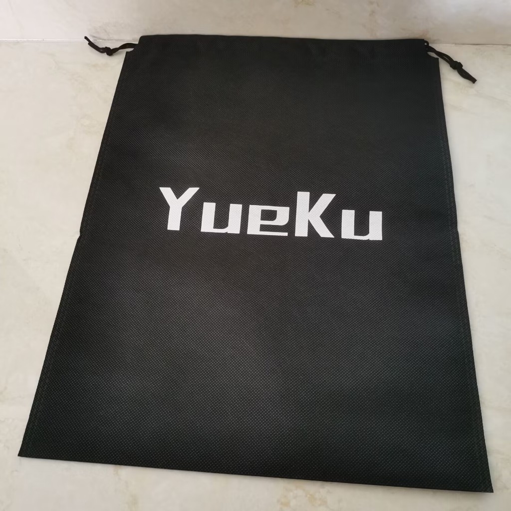 รองเท้าฟุตบอลถุงเก็บฝุ่นสีดําระบายอากาศรองเท้ากระเป๋า
