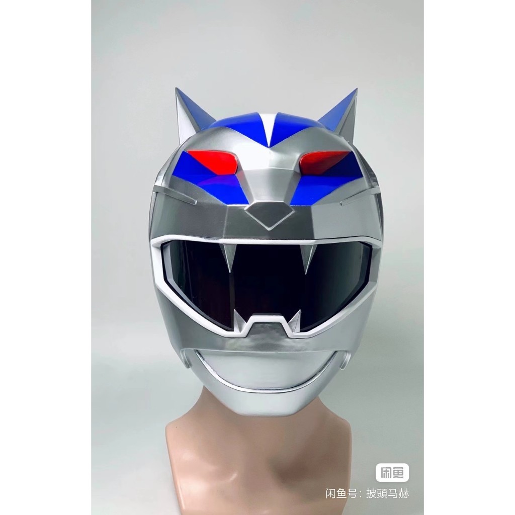 Kamen Rider Beasts Team Silver Wolf Tooth Bark Silver Helmet cos1: 1 wear cospial