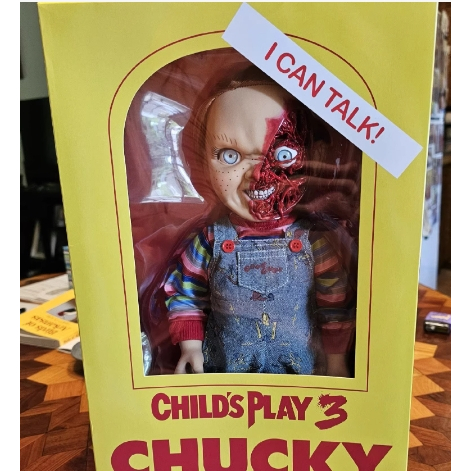 Mezco Chucky Chucky Chucky ตุ๊กตาผีครึ่งหน้าเน่า 15 นิ้ว