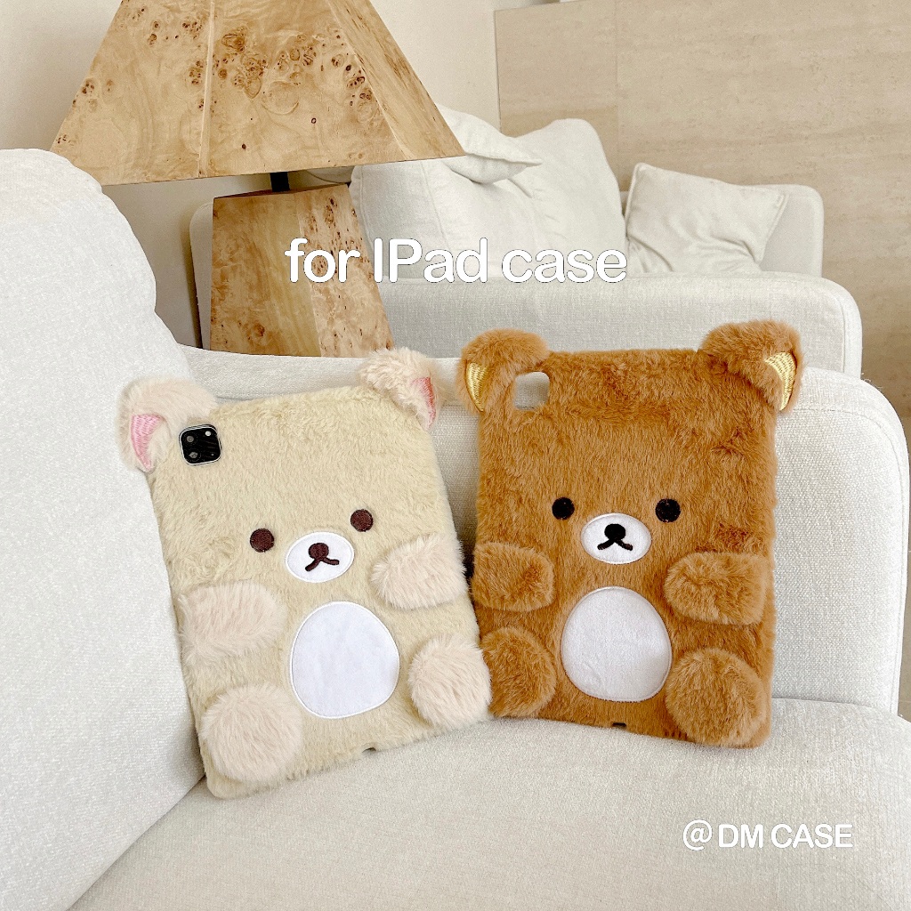 เคสป้องกัน iPad ตุ๊กตาหมีตุ๊กตาฤดูใบไม้ร่วงฤดูหนาว Apple แท็บเล็ตป้องกันกรณี iPad gen 10 10.9 air456 10.2 mini 6 2024 ใหม่ pro11 นิ้วการ์ตูนน่ารัก Warm Dirt-Resistant Fluff ป้องกัน