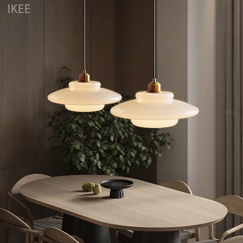 IKEE โคมไฟระย้าแก้วสีครีม สไตล์นอร์ดิก มินิมอล LED โคมไฟห้อยโต๊ะอาหาร สําหรับตกแต่งห้องครัว/ร้านอาหาร
