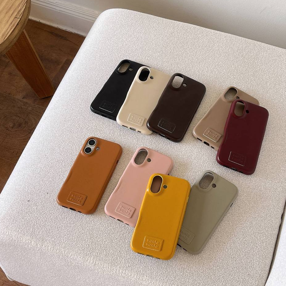 แฟชั่นหนัง PU พร้อมสายรัดข้อมือสีทึบเคสโทรศัพท์สําหรับ iPhone 13 12 11 14 15 16 Pro Max Plus กันกระแทกปกหลัง