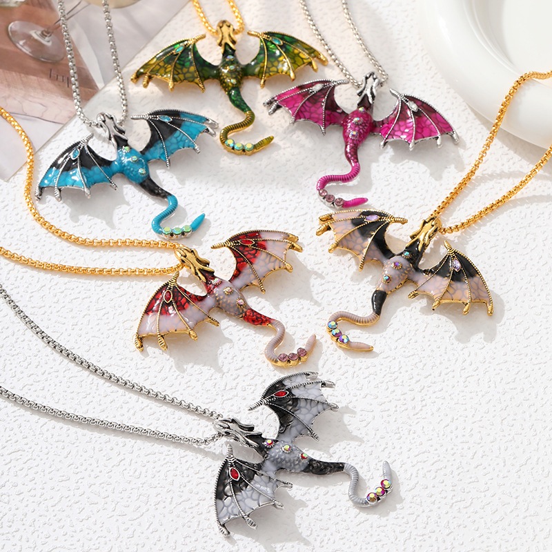Jushi Zirconia ค้างคาวบินสร้อยคอมังกรปรับผู้หญิงผู้ชายวันหยุดของขวัญเครื่องประดับอุปกรณ์เสริม