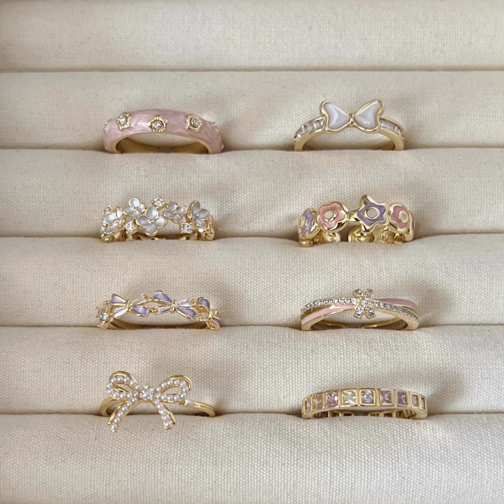 ✨Susan Ring 2024 สไตล์ใหม่ร้อนขายหญิงหรูหรา High-End Niche Design ที่ไม่ซ้ํากันดอกไม้โบว์อารมณ์แหวน
