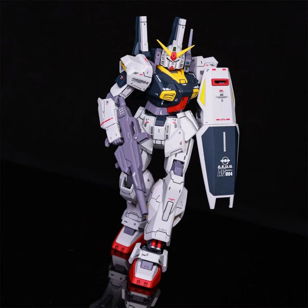 Mk-2 Mark Rabbit สีดําสีขาวกันดั้มประกอบรุ่น STAR สีออสเตรีย HG1/144