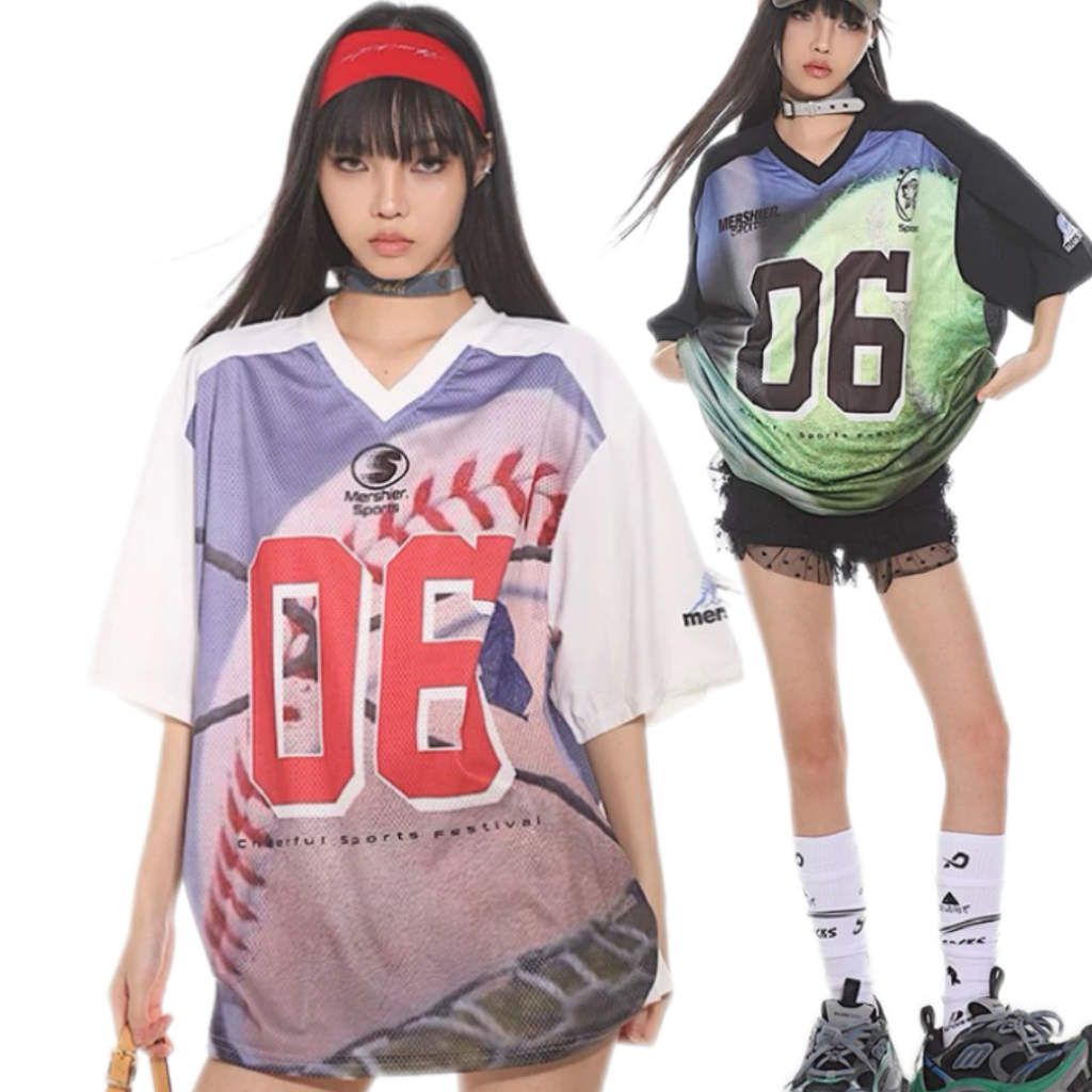 ⚡ProMan⚡เสื้อคอวีสไตล์อเมริกัน เสื้อยืดสำหรับผู้ชายและผู้หญิง ผ้าแห้งเร็วระบายอากาศ คู่ด้านบนเดียวกัน เทรนด์ที่หลากหลาย