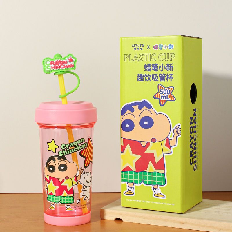 Crayon Shin-chan ถ้วยน้ําฟางมูลค่าสูงถ้วยน่ารักนักเรียนการ์ตูนเรียบง่ายถ้วยน้ําสาว 500ml pvc