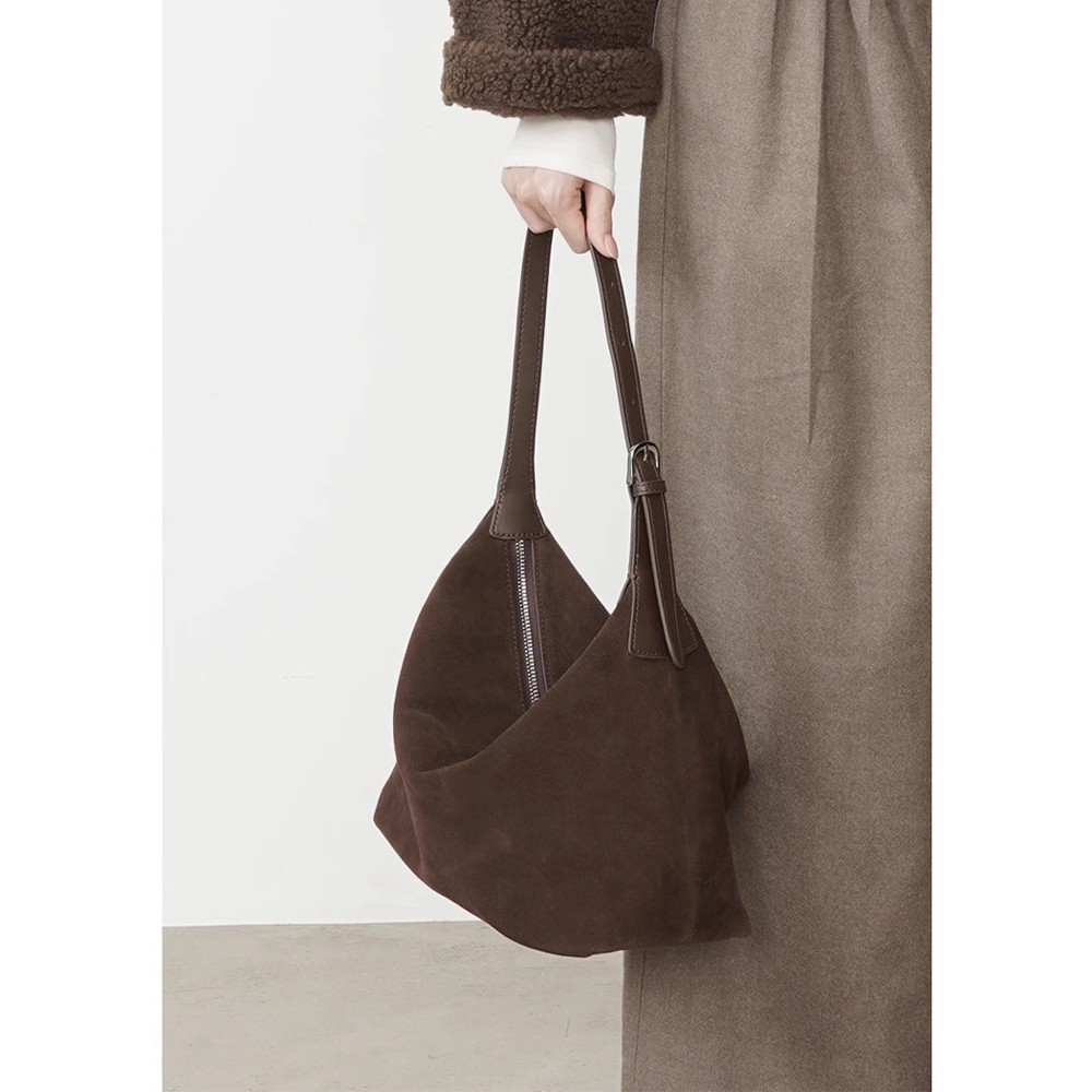 Nubuck tote กระเป๋าผู้หญิงใหม่ฤดูใบไม้ร่วงฤดูหนาว retro หนึ่งไหล่รักแร้กระเป๋าเกี๊ยว