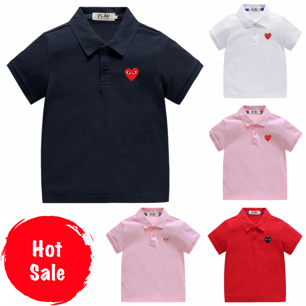 PLAY ปักหัวใจผ้าฝ้าย 100% เสื้อยืดโปโลเด็ก Ultra-Stylish และสะดวกสบาย