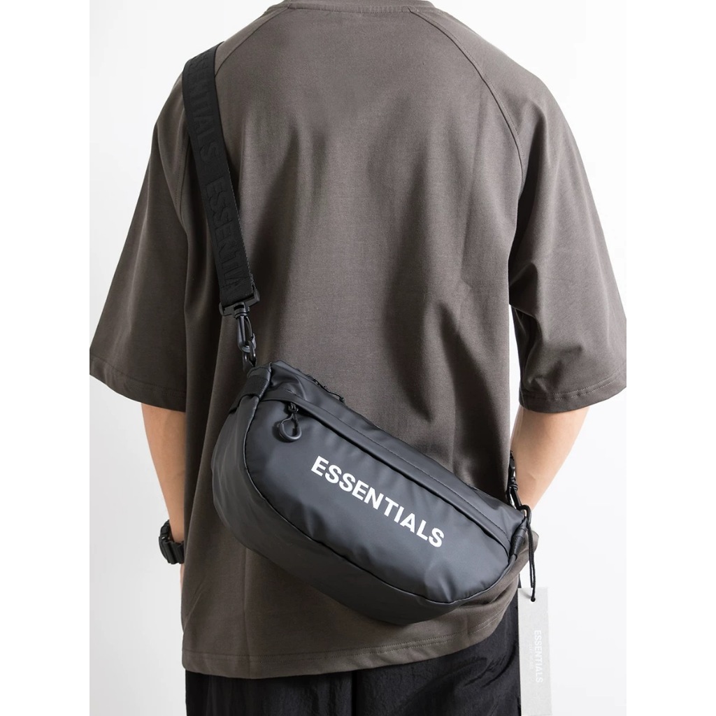 Fear OF GOD Double Line ESSENTIALS ใหม่อินเทรนด์ส่วนบุคคล FOG อเนกประสงค์ Dumpling Bun Commuter Postman Bun
