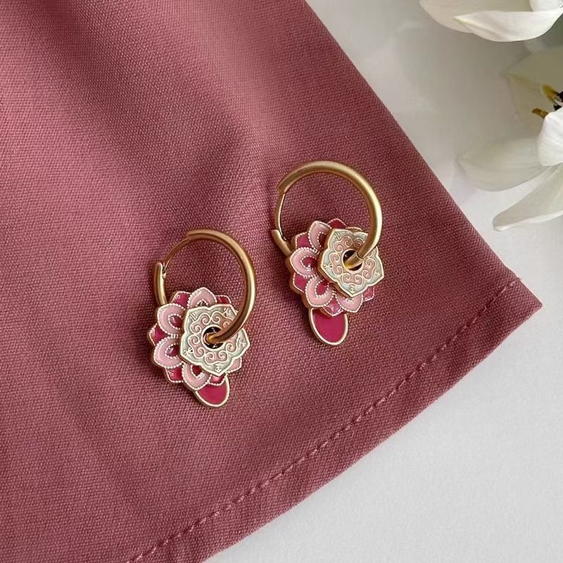 แฟชั่นจีนสีชมพูเลียนแบบเคลือบต่างหูวินเทจสตั๊ดต่างหู