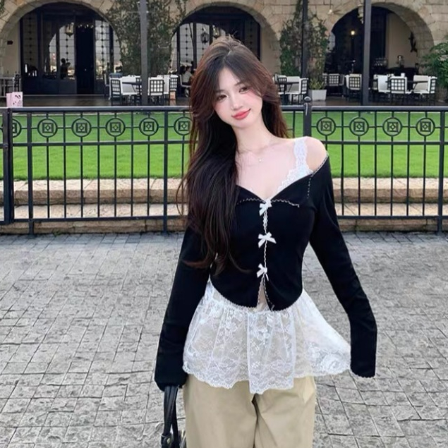 สไตล์เกาหลีสไตล์เผ็ดหวานกุทัณฑ์ลูกไม้กลวงเสื้อถักแขนยาวลูกไม้ยกทรงสาวร้อนสไตล์สองชิ้น