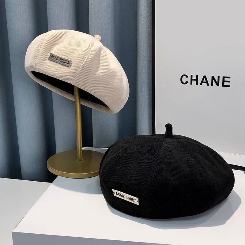 ป้ายโลหะ Beret หญิงฤดูใบไม้ร่วงฤดูหนาว Influencer ญี่ปุ่น Retro All-Match จิตรกรหมวกขนาดเล็กเว้ารูปร่างแปดเหลี่ยมหมวก