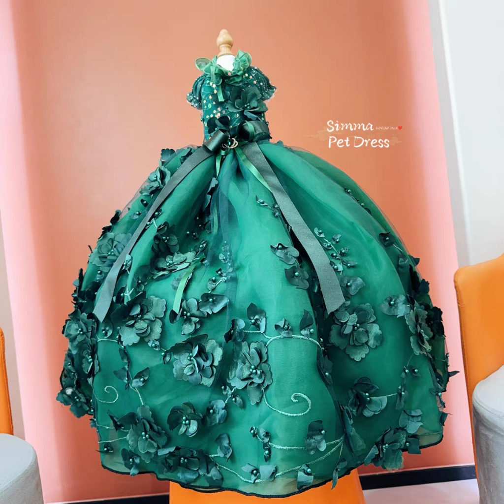 SimmaPet ชุดเดรสยาว Heavy Industry Ink สีเขียว 3D ดอกไม้หางชุดแมวสุนัขกระโปรง