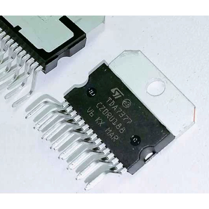 1 ชิ้น/ล็อต TDA7377A TDA7377 ZIP ในสต็อก