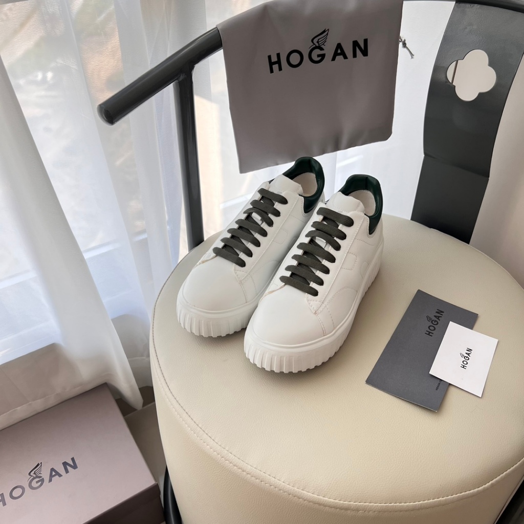 Hogan 2024 สไตล์ใหม่แฟชั่นสบาย Color-Blocking รองเท้าผ้าใบ Panda รองเท้ารองเท้าลําลอง