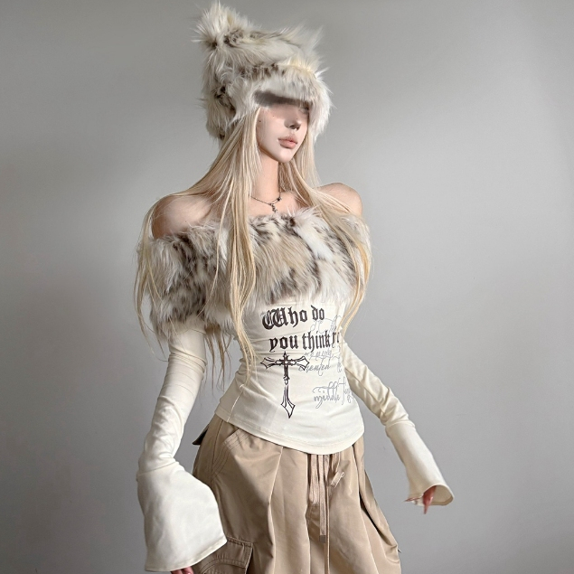 American Style Street อินเทรนด์เซ็กซี่เสื้อยืดผู้หญิง Slim-fit ยืดคอแบน Feather เย็บพิมพ์ Bott